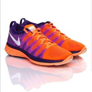 Fly knit Nike Sneakers